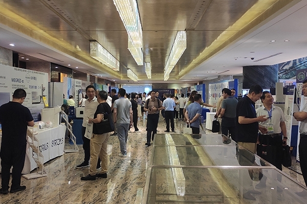 廠商展示自家優(yōu)質(zhì)產(chǎn)品