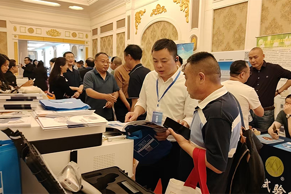 為嘉賓介紹我司優(yōu)質(zhì)產(chǎn)品